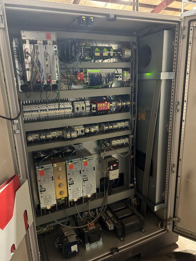 969-Bystronic-BySprint-3015-6kw-inside