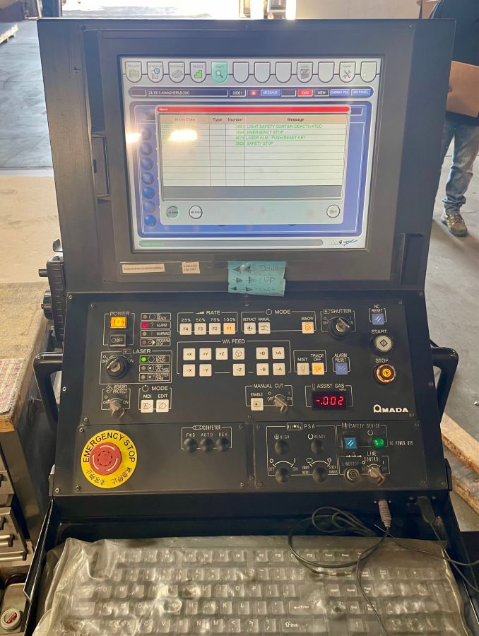 981-Amada-FO4020NT-4KW-Control